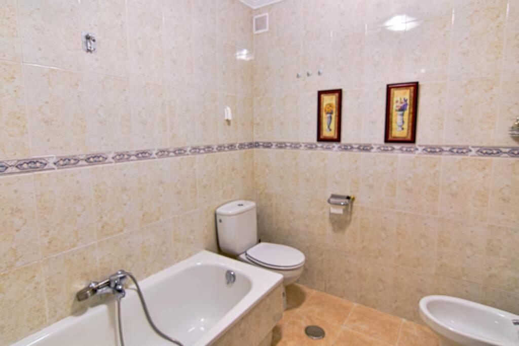 Nuevo - Comodo Y Coqueto Chalet Con Jardin En Argoños Eksteriør billede